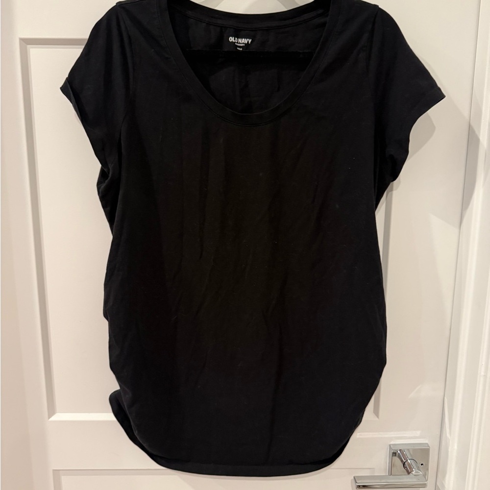 Old Navy Women's Short Sleeve Black Maternity Tee